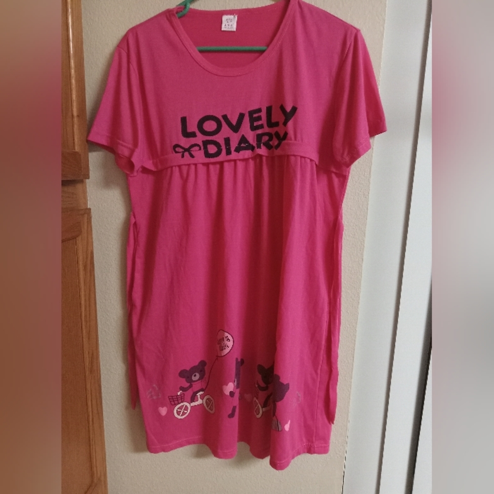 Nursing gown size medium